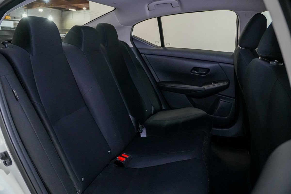 Used 2025 Nissan Sentra S FWD image 17