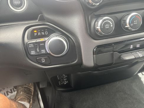 Used 2022 RAM 1500 Big Horn AWD/4WD image 15