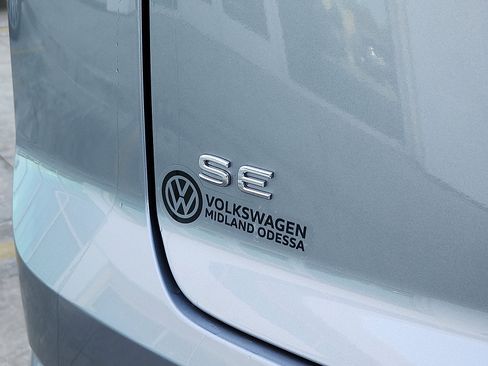 New 2026 Volkswagen Atlas Cross Sport SE image 10