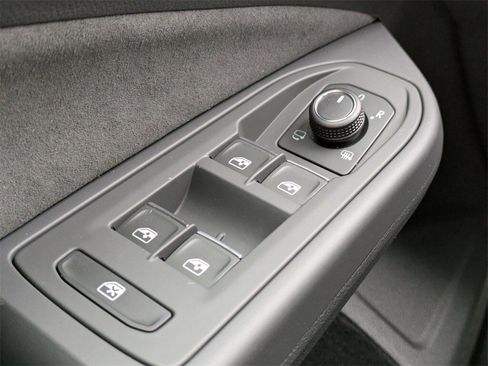 New 2026 Volkswagen GTI SE image 33