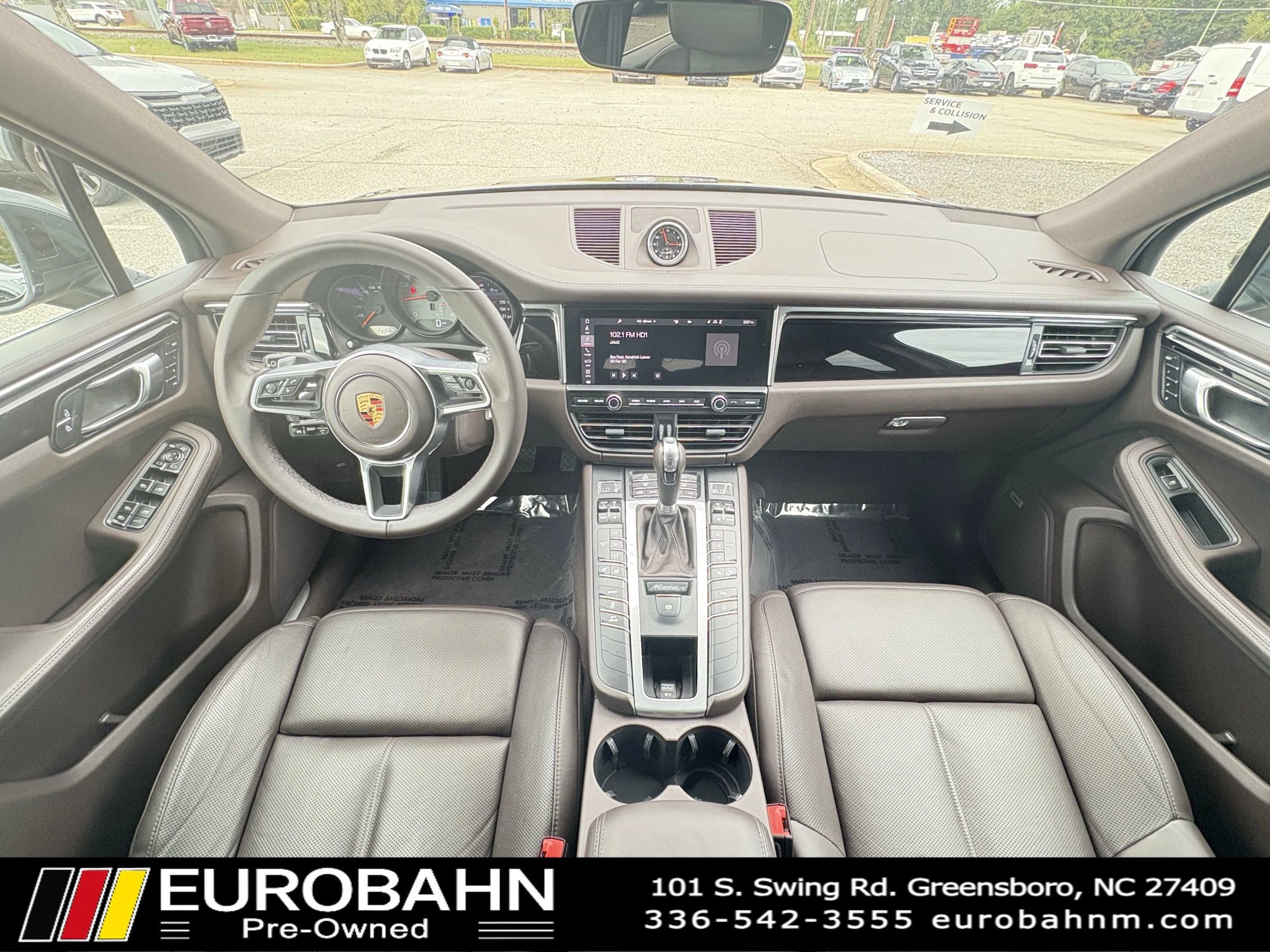 Used 2021 Porsche Macan S AWD/4WD image 19