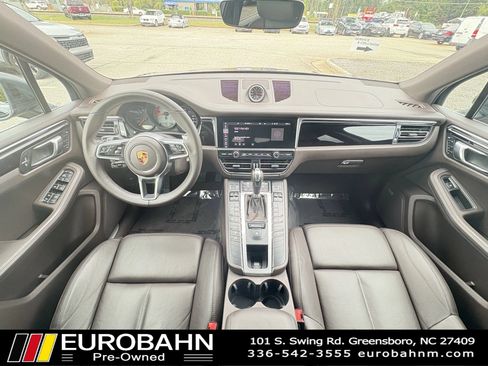 Used 2021 Porsche Macan S AWD/4WD image 19
