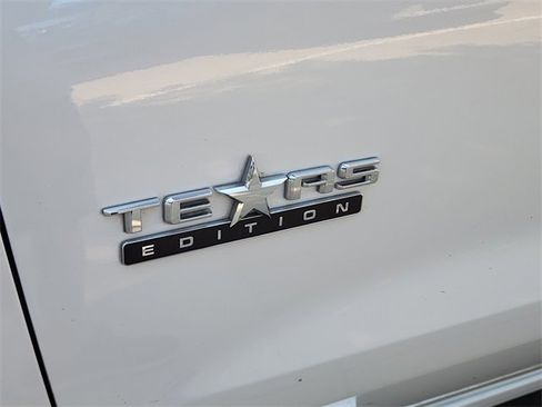 Used 2024 Chevrolet Silverado 1500 LTZ w/ LTZ Premium Package AWD/4WD image 18