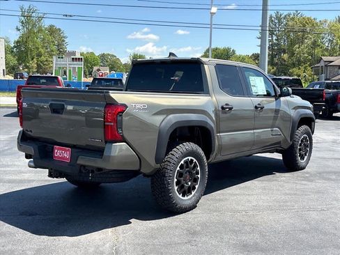 New 2026 Toyota Tacoma TRD Off-Road AWD/4WD image 3