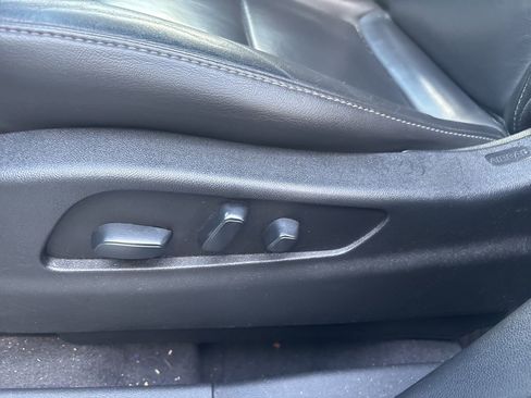 Used 2020 Cadillac XT4 Premium Luxury image 21