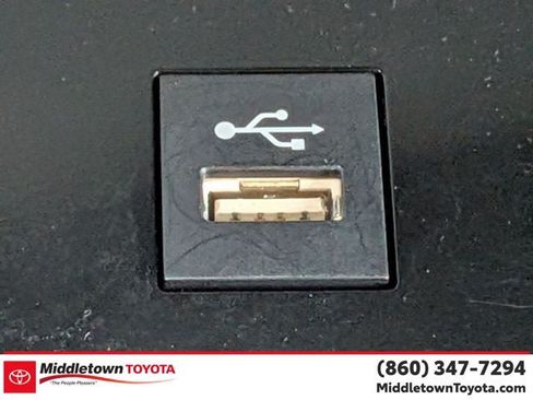 Used 2025 Toyota Sienna LE w/ LE Plus Package AWD/4WD image 26