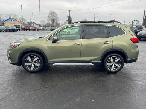 Used 2019 Subaru Forester Touring image 4