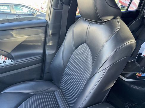 Used 2022 Toyota Highlander XSE image 4