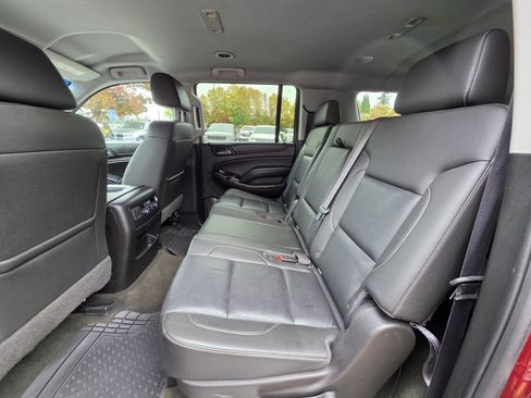 Used 2018 GMC Yukon XL SLT AWD/4WD image 8