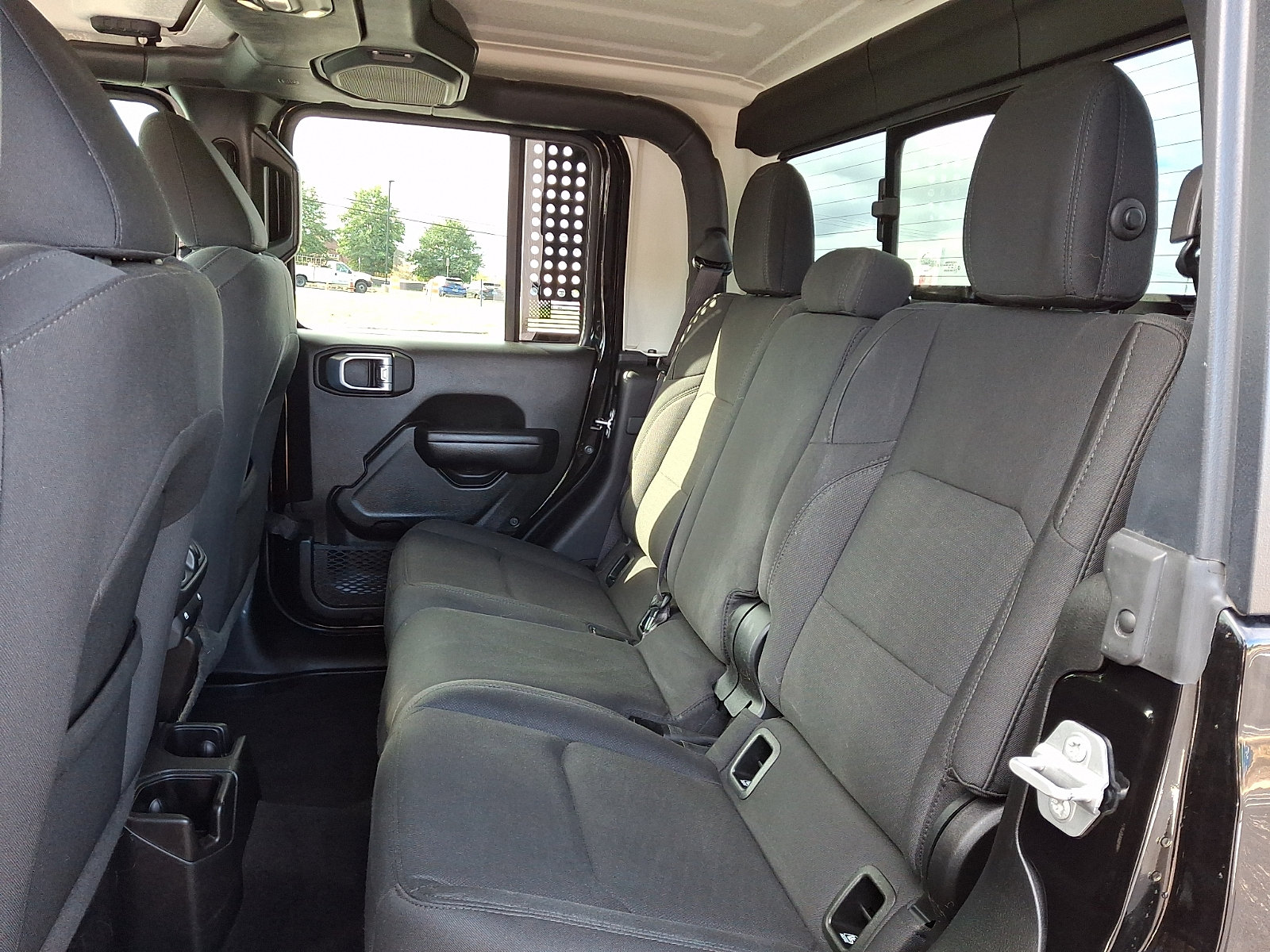 Used 2021 Jeep Gladiator Sport AWD/4WD image 11