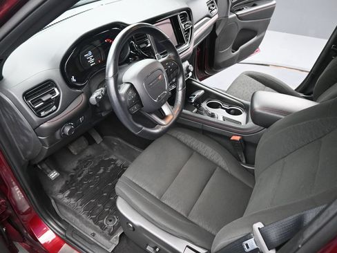 Used 2023 Dodge Durango GT w/ Blacktop Package AWD/4WD image 9