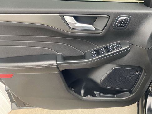 Used 2023 Ford Escape Active image 9