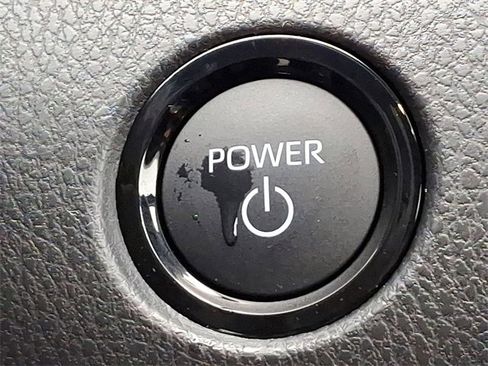 New 2026 Toyota Camry SE image 22