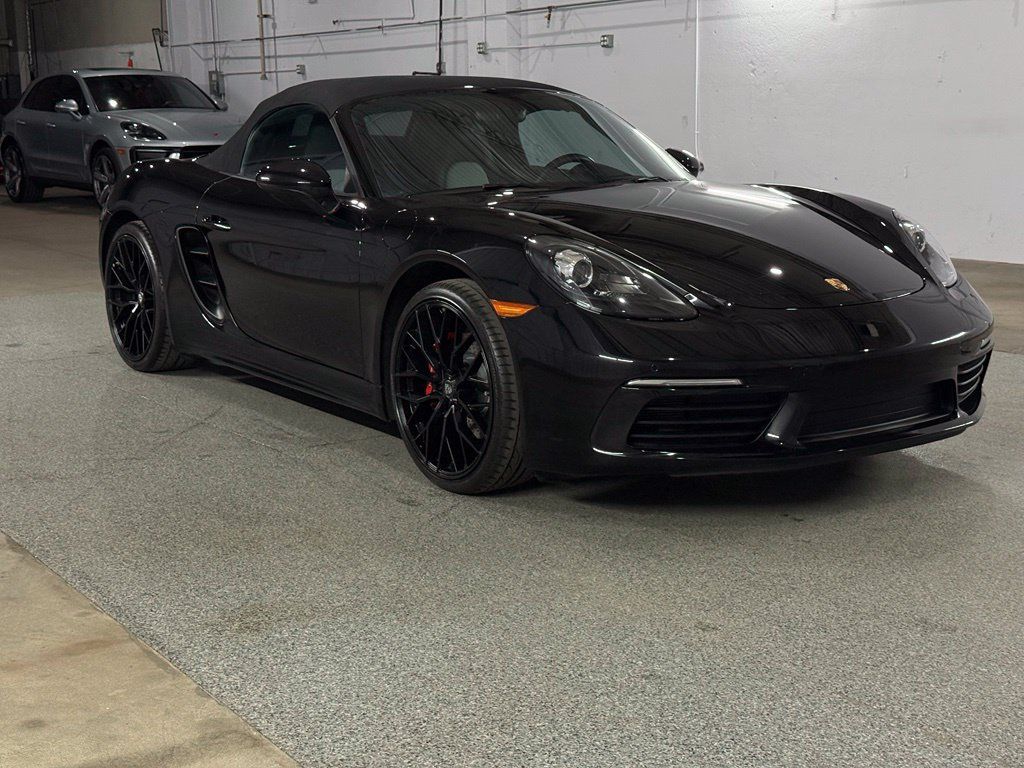 Used 2018 Porsche 718 Boxster RWD image 43