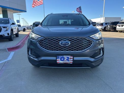 Used 2023 Ford Edge SEL w/ Convenience Package image 3