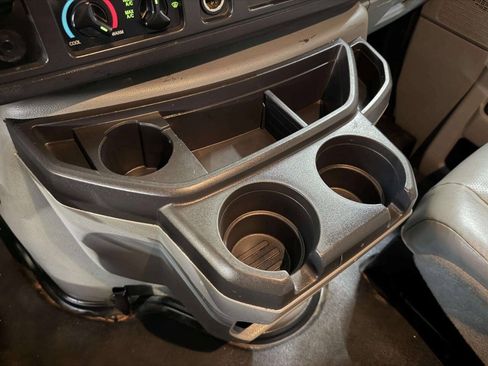Used 2010 Ford E-350 and Econoline 350 Extended Super Duty RWD image 36