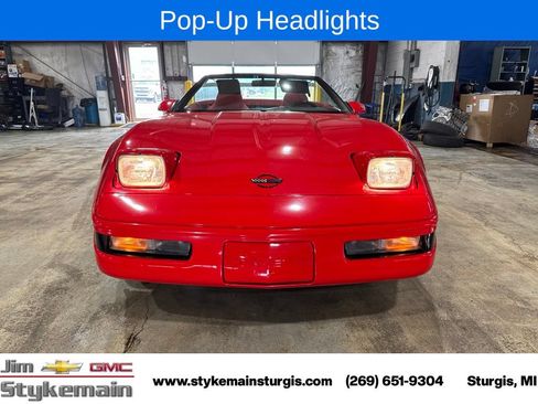 Used 1995 Chevrolet Corvette Convertible RWD image 5
