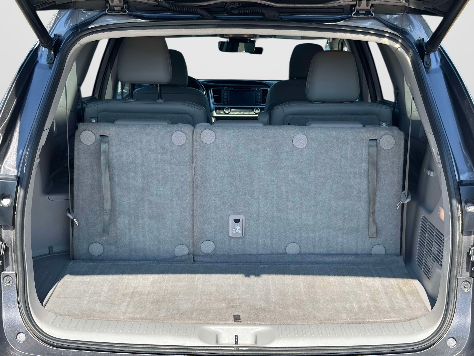 Used 2019 Toyota Highlander Limited AWD/4WD image 11