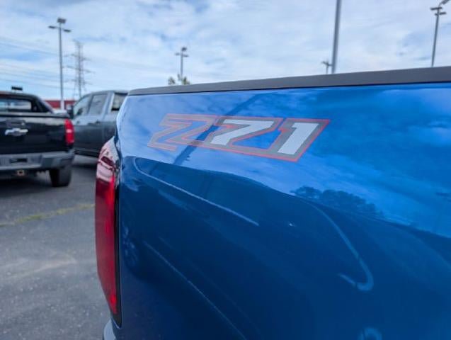 Used 2022 Chevrolet Colorado Z71 AWD/4WD image 12