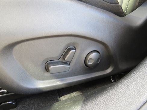 New 2026 Jeep Compass Limited w/ Sun, Sound & Navigation Group image 18