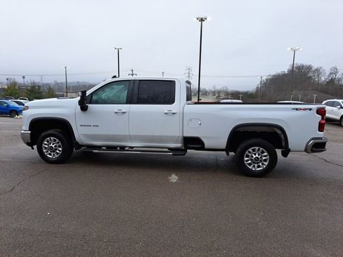 Used 2025 Chevrolet Silverado 2500 LT w/ Convenience Package image 2