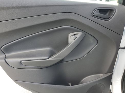 Used 2017 Ford Escape S image 16