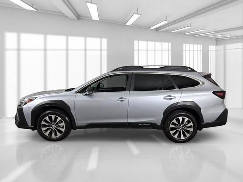 Certified 2025 Subaru Outback Limited AWD/4WD image 4