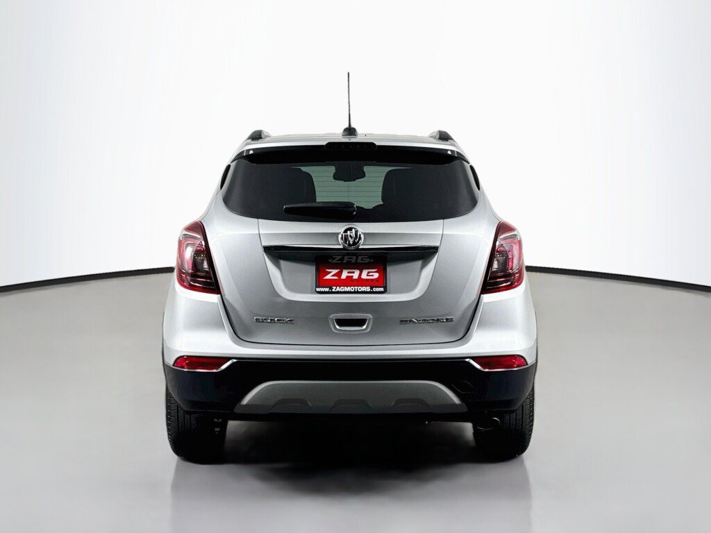 Used 2018 Buick Encore Preferred FWD image 4