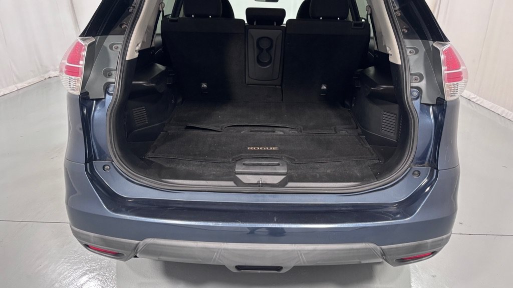 Used 2016 Nissan Rogue SV FWD image 29