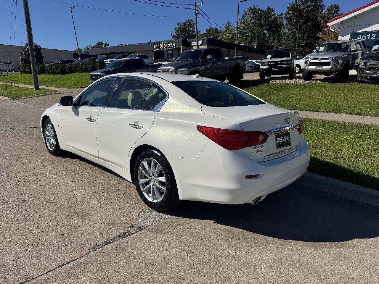Used 2015 INFINITI Q50 Premium w/ Navigation Package AWD/4WD image 3