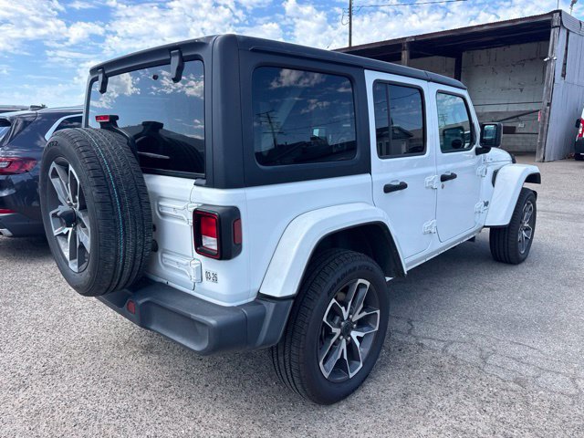 Used 2024 Jeep Wrangler Unlimited AWD/4WD image 5