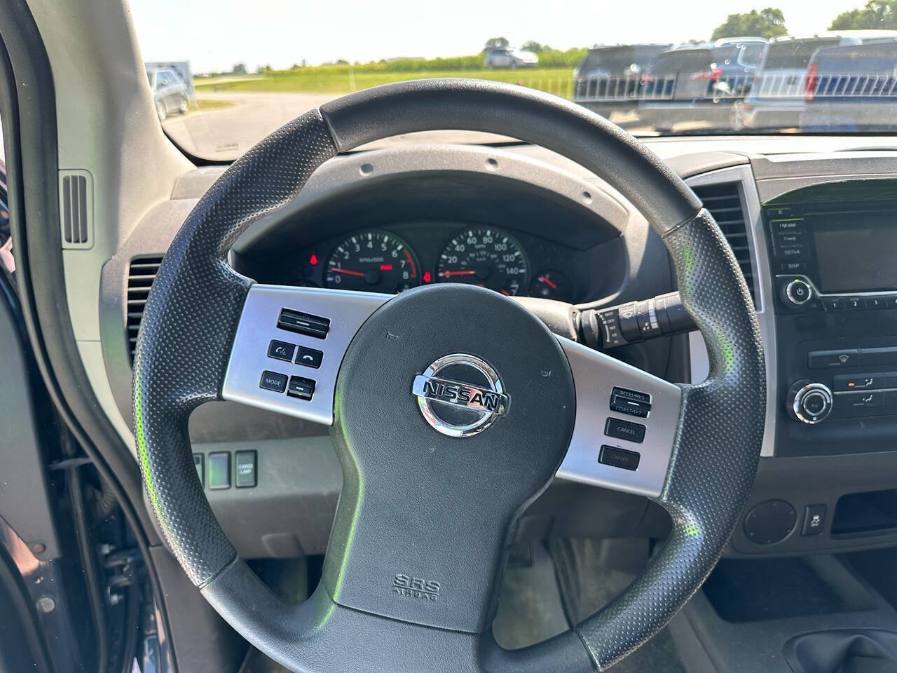 Used 2018 Nissan Frontier SV RWD image 11