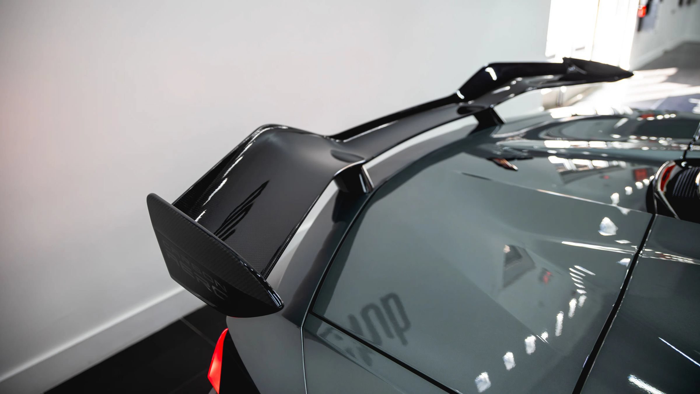 Used 2024 Chevrolet Corvette Z06 w/ Z07 Performance Package RWD image 61