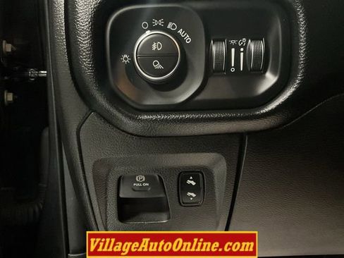 Used 2019 RAM 1500 Big Horn image 23