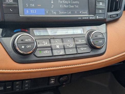 Used 2016 Toyota RAV4 Limited FWD image 29