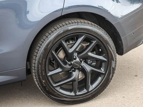 New 2026 Land Rover Range Rover Sport Dynamic SE AWD/4WD image 10