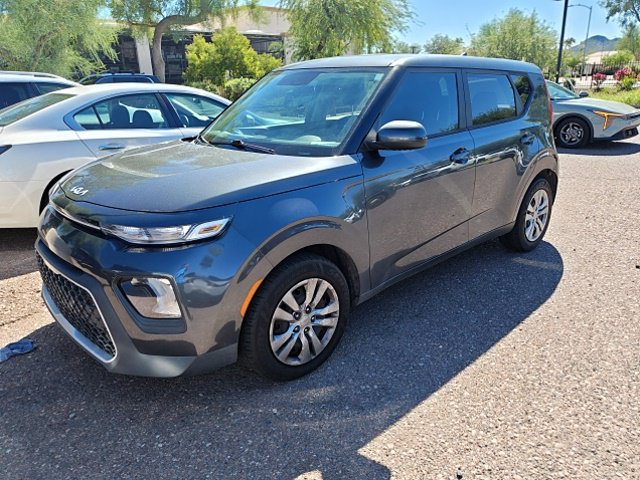 Certified 2022 Kia Soul LX FWD image 2
