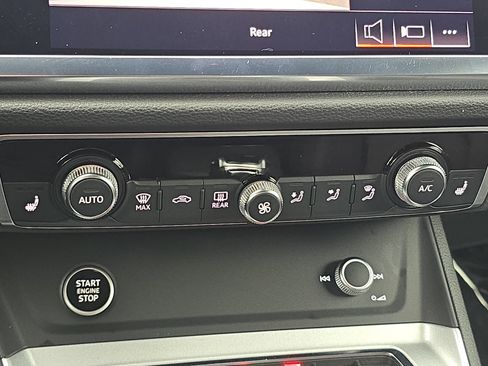 Used 2021 Audi Q3 2.0T Premium w/ Convenience Package image 24