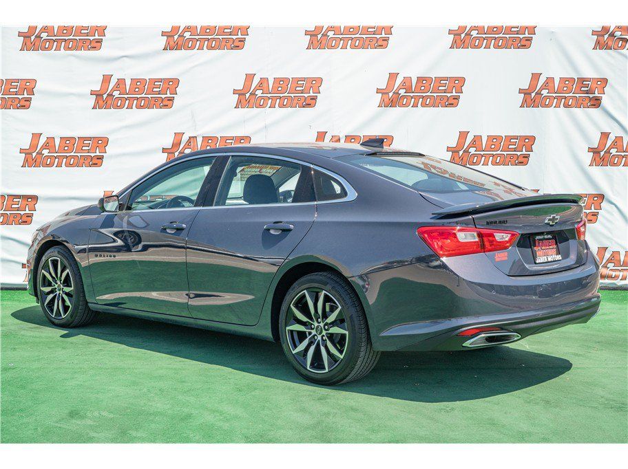 Used 2025 Chevrolet Malibu RS w/ LPO, Floor Liner Package FWD image 3
