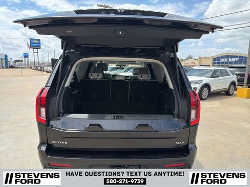 Used 2025 Ford Expedition Max Active AWD/4WD image 34