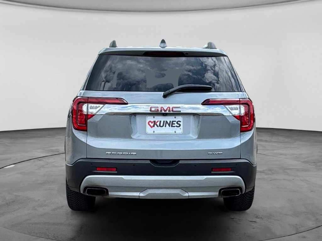 Used 2023 GMC Acadia SLT w/ Trailering Package AWD/4WD image 9