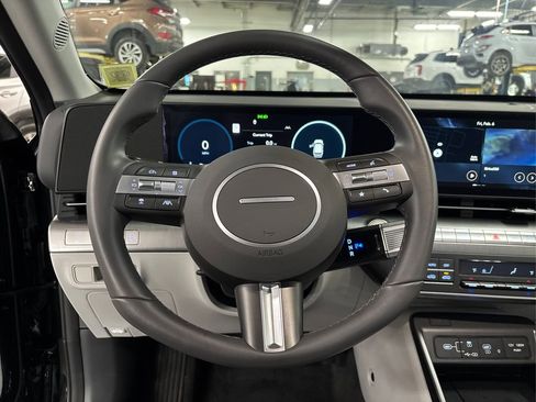 Certified 2025 Hyundai Kona SEL image 20