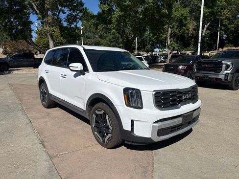 Used 2025 Kia Telluride S AWD/4WD image 4