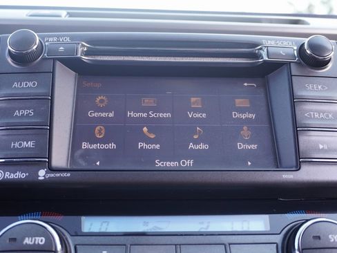 Used 2015 Toyota RAV4 XLE image 15