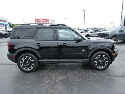 Certified 2023 Ford Bronco Sport Outer Banks w/ Tech Package AWD/4WD image 4