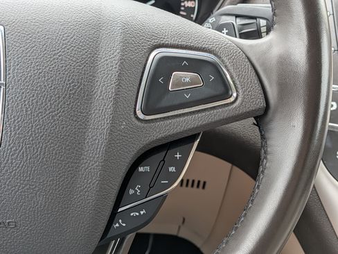 Used 2017 Lincoln MKC Reserve FWD image 26