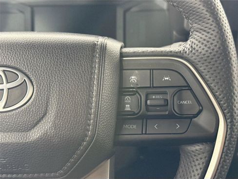 Certified 2025 Toyota Tacoma SR5 image 19