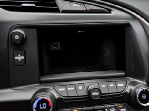 Used 2019 Chevrolet Corvette Z06 RWD image 84