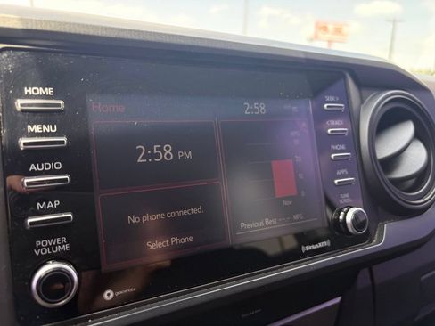 Used 2020 Toyota Tacoma SR w/ SR Convenience Package RWD image 16