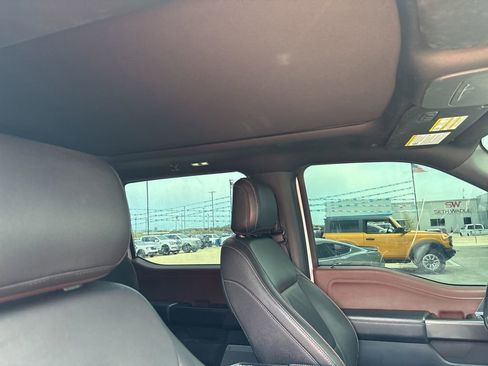 Used 2022 Ford F150 Lariat w/ Equipment Group 502A High AWD/4WD image 5